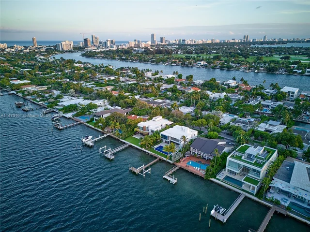 1801 Cleveland Rd, Miami Beach FL 33141