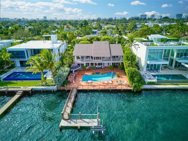 1801 Cleveland Rd, Miami Beach FL 33141