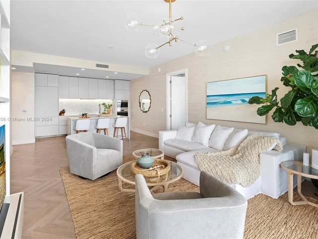 5775 Collins Ave # 1705, Miami Beach FL 33140