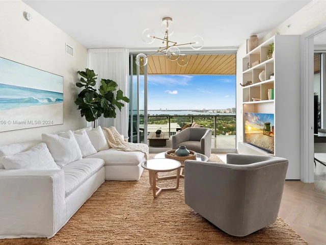 5775 Collins Ave # 1705, Miami Beach FL 33140