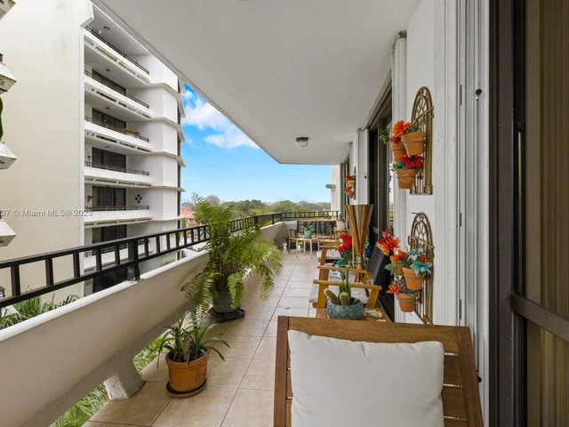 13953 Kendale Lakes Cir # 507B, Miami FL 33183