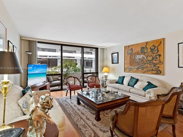 13953 Kendale Lakes Cir # 507B, Miami FL 33183