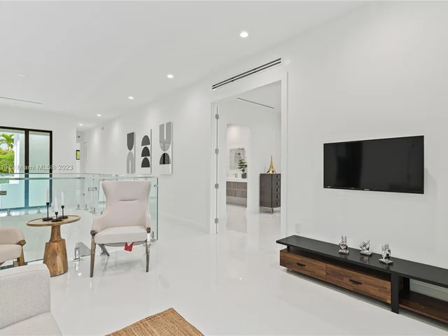 1401 SW 5th Ct, Fort Lauderdale FL 33312