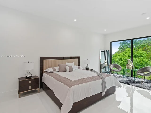 1401 SW 5th Ct, Fort Lauderdale FL 33312