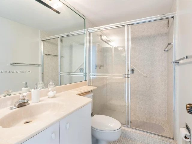 2030 S Ocean Dr, Hallandale Beach FL 33009