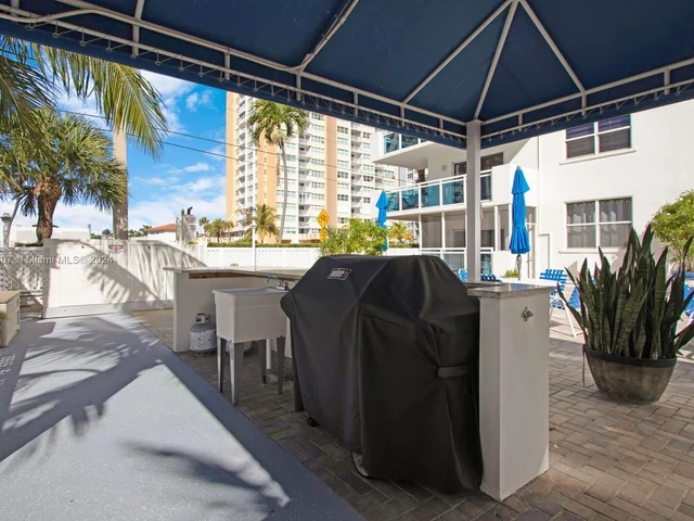 1701 S Ocean Dr # 903, Hollywood FL 33019