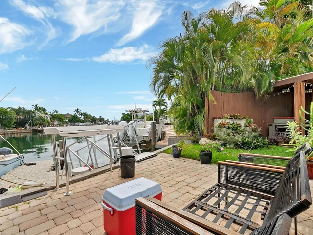 1805 NE 117th Rd, North Miami FL 33181