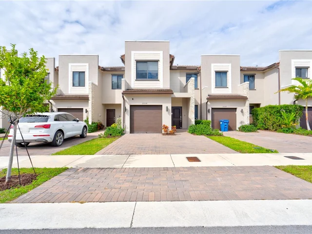 20536 NE 5th Pl # 20536, Miami FL 33179