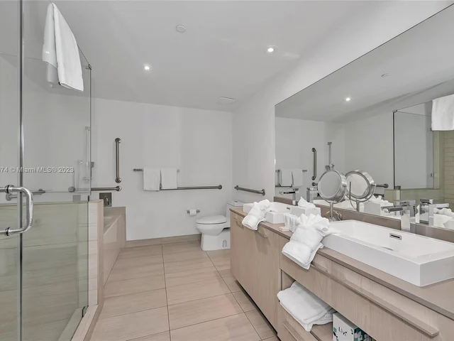 4010 S Ocean Dr # R3007, Hollywood FL 33019