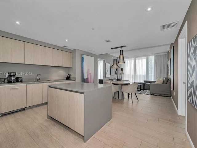 4010 S Ocean Dr # R3007, Hollywood FL 33019