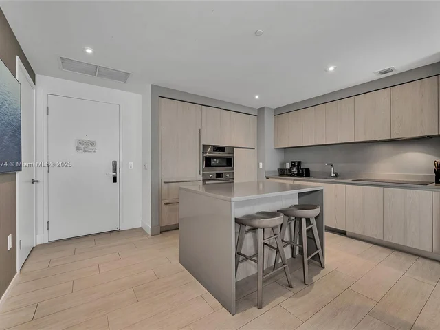 4010 S Ocean Dr # R3007, Hollywood FL 33019