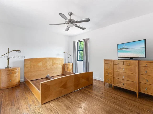 756 NE 72 TER, Miami FL 33138