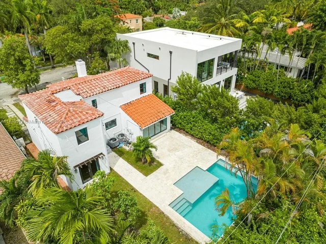 756 NE 72 TER, Miami FL 33138