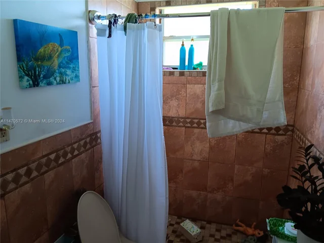 12215 SW 217th St, Miami FL 33170