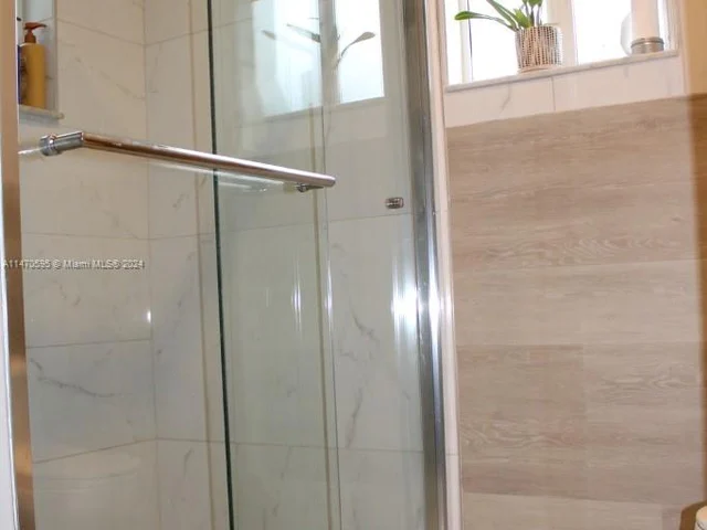 359 NE 32nd Ter, Homestead FL 33033