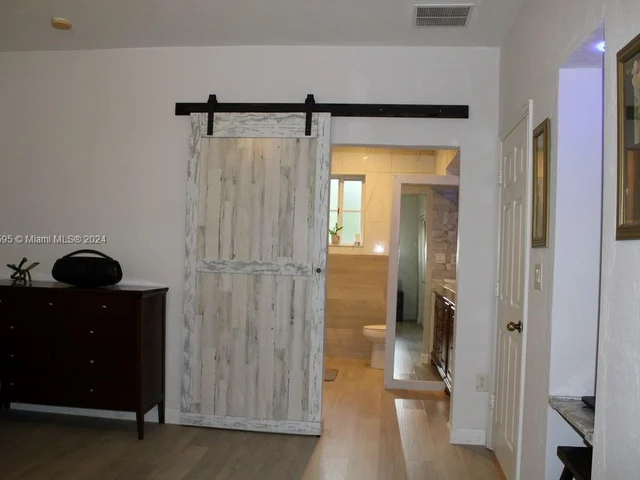 359 NE 32nd Ter, Homestead FL 33033