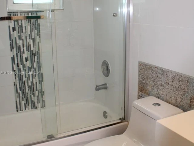 359 NE 32nd Ter, Homestead FL 33033