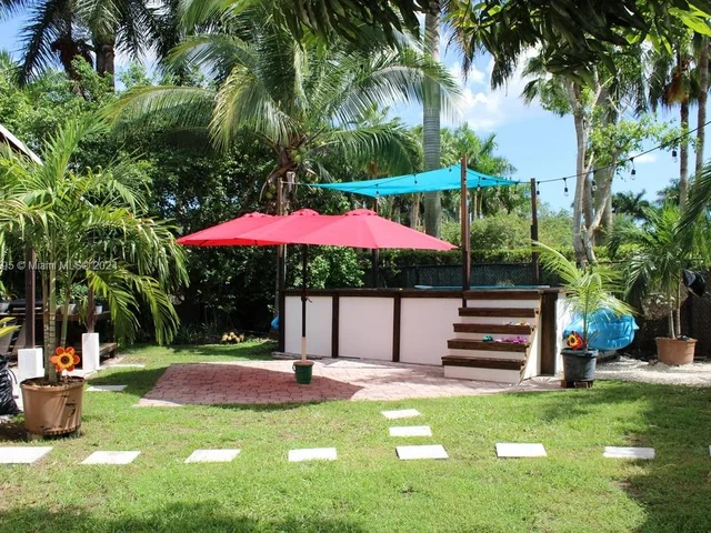 359 NE 32nd Ter, Homestead FL 33033