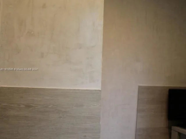 359 NE 32nd Ter, Homestead FL 33033