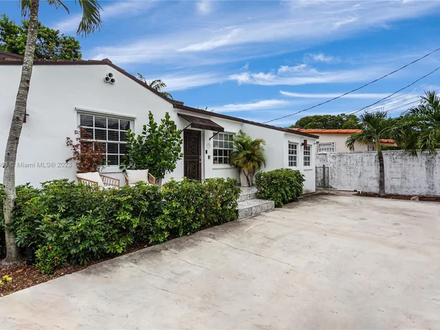 3154 SW 5th St # 1, Miami FL 33135