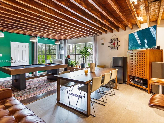 3154 SW 5th St # 1, Miami FL 33135