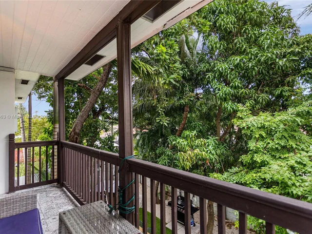 3154 SW 5th St # 1, Miami FL 33135