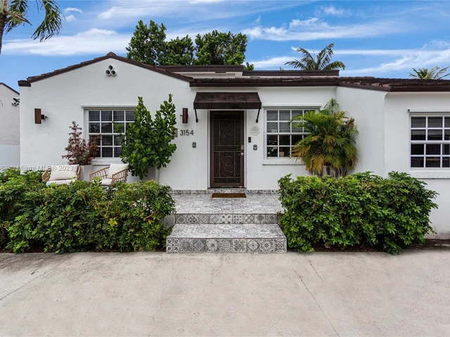 3154 SW 5th St # 1, Miami FL 33135