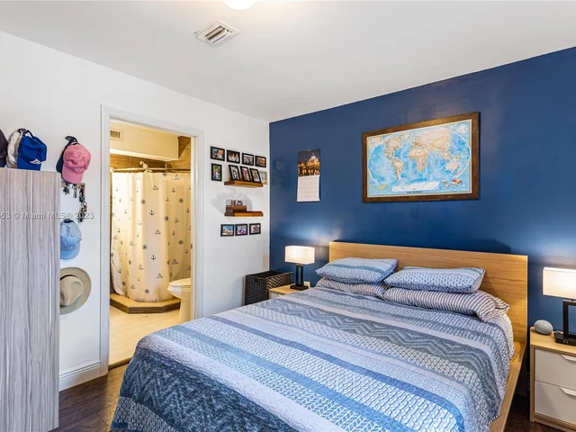 3154 SW 5th St # 1, Miami FL 33135