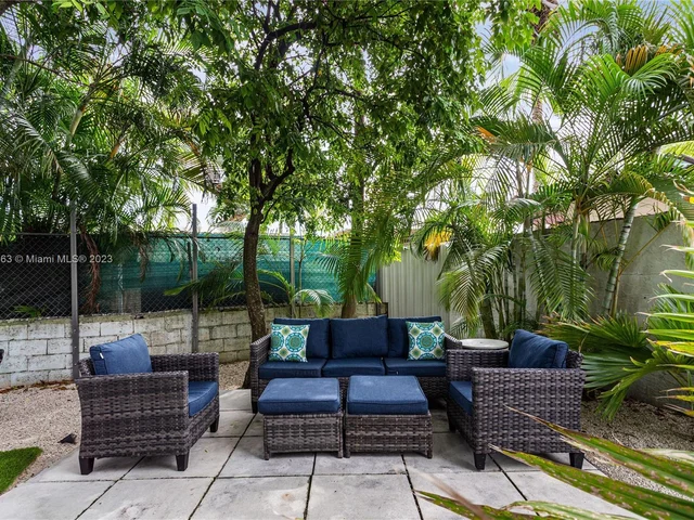 3154 SW 5th St # 1, Miami FL 33135