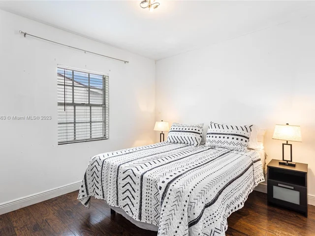 3154 SW 5th St # 1, Miami FL 33135