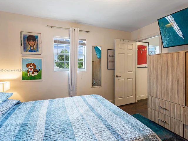 3154 SW 5th St # 1, Miami FL 33135