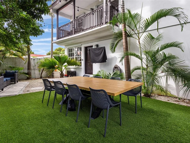 3154 SW 5th St # 1, Miami FL 33135