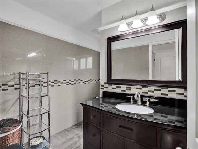 4821 NE 26th Ave, Fort Lauderdale FL 33308