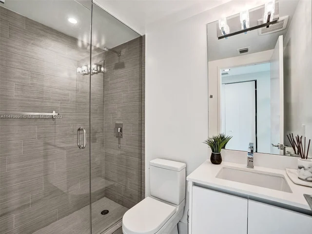 300 Sunny Isles Blvd # 1407, Sunny Isles Beach FL 33160