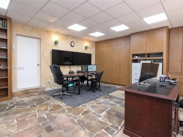 7255 SW 126th St, Pinecrest FL 33156