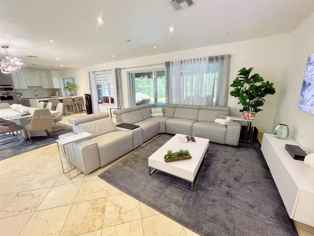 7255 SW 126th St, Pinecrest FL 33156