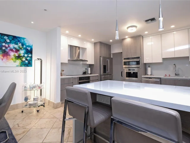 7255 SW 126th St, Pinecrest FL 33156