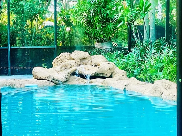 7255 SW 126th St, Pinecrest FL 33156