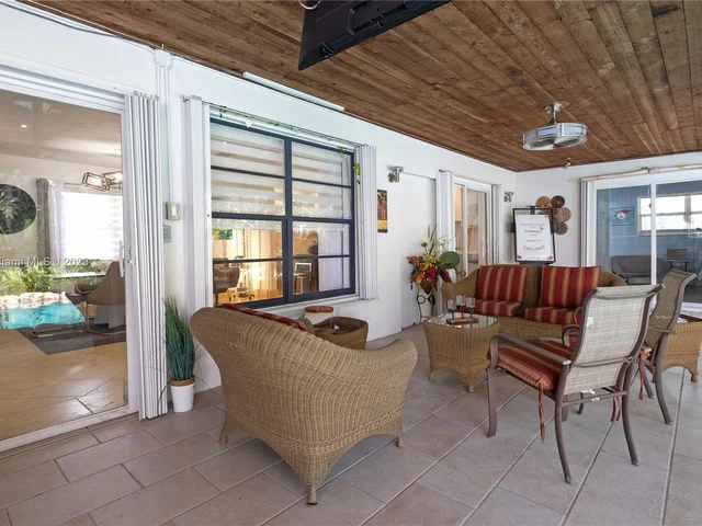 7255 SW 126th St, Pinecrest FL 33156