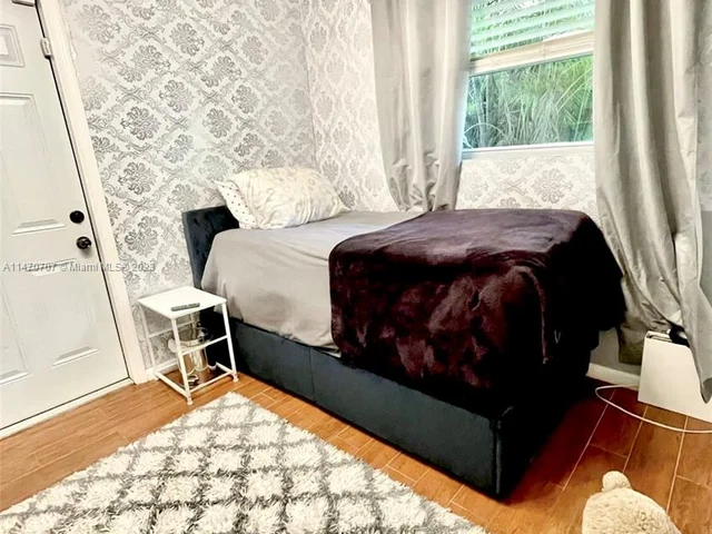 7255 SW 126th St, Pinecrest FL 33156