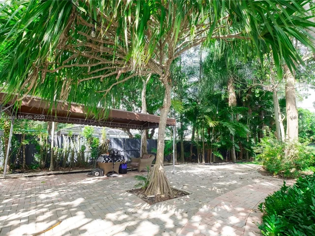 7255 SW 126th St, Pinecrest FL 33156