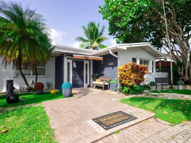 7255 SW 126th St, Pinecrest FL 33156