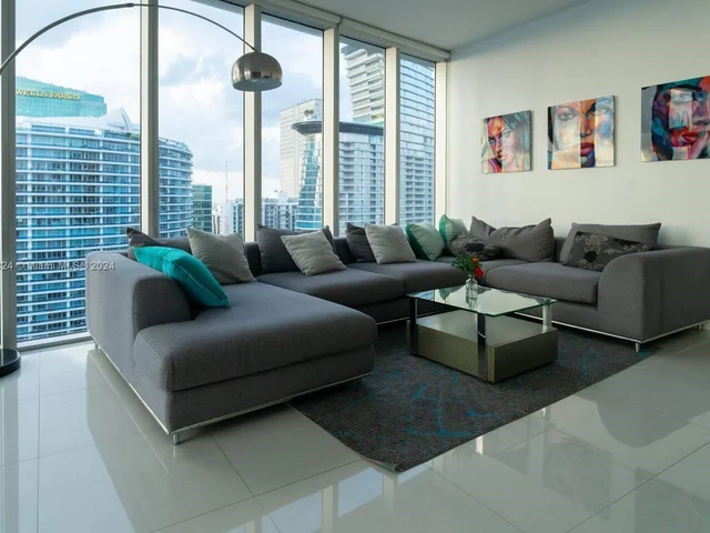 485 Brickell Ave # 4804, Miami FL 33131