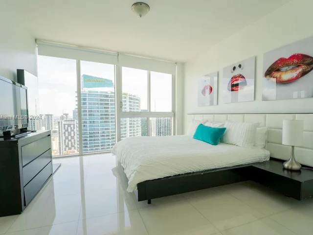 485 Brickell Ave # 4804, Miami FL 33131