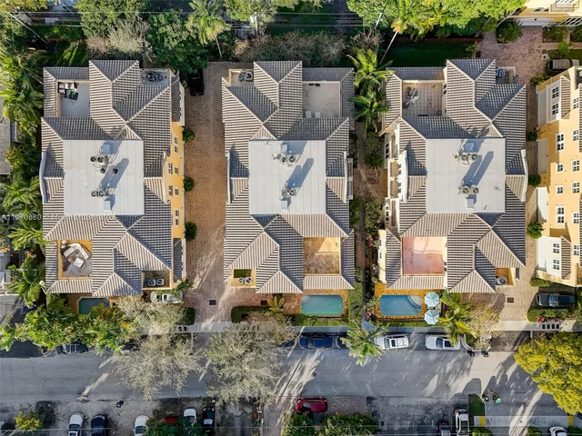 837 NE 16th Ter, Fort Lauderdale FL 33304