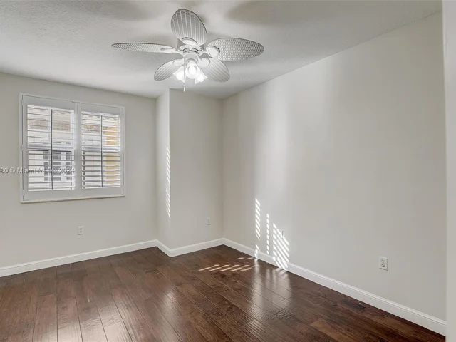 837 NE 16th Ter, Fort Lauderdale FL 33304