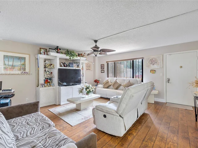 7314 Ashmont Cir # 105, Tamarac FL 33321