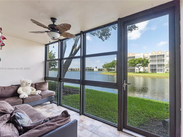 7314 Ashmont Cir # 105, Tamarac FL 33321