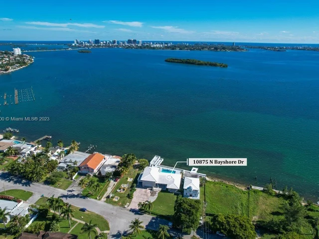 10875 N BAYSHORE DR, Miami FL 33161