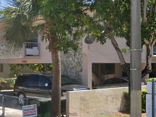 7125 Dickens Ave # 2, Miami Beach FL 33141